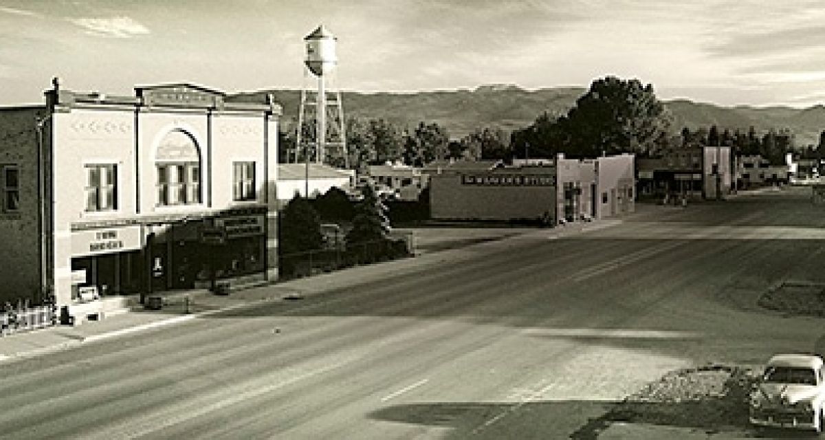 WINSTON ROOD MADE "REGULARLY SINCE 1929s"